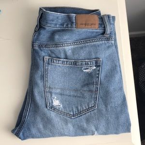 American Eagle Mom Jean